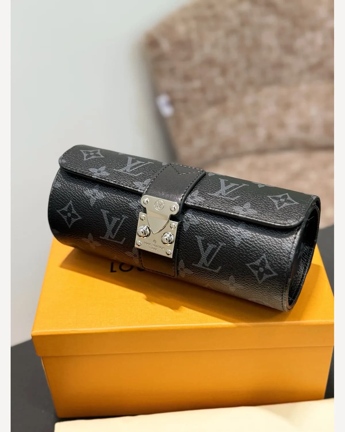 Louis Vuitton Watch Roll — Black Monogram