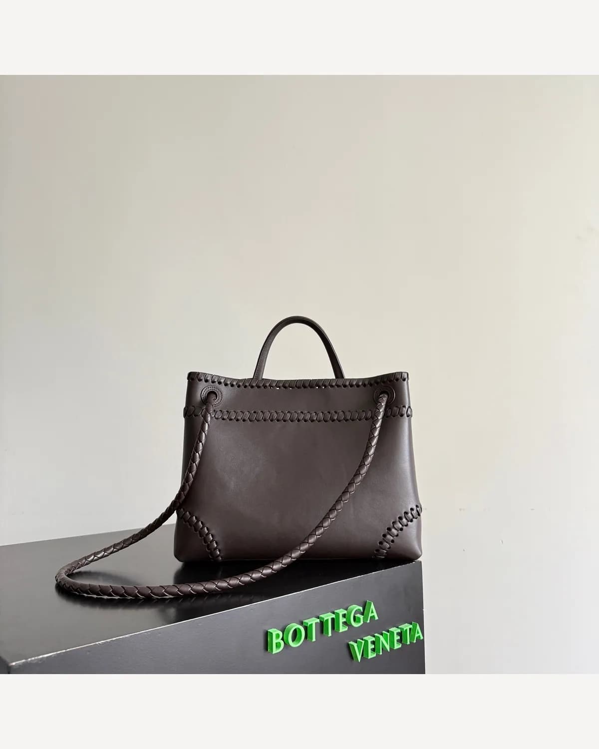 Bottega Veneta Top Handle — Brown