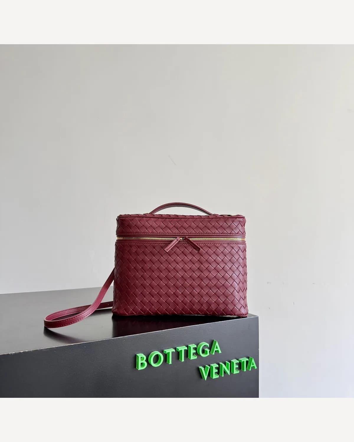 Bottega Veneta Vanity — Burgundy