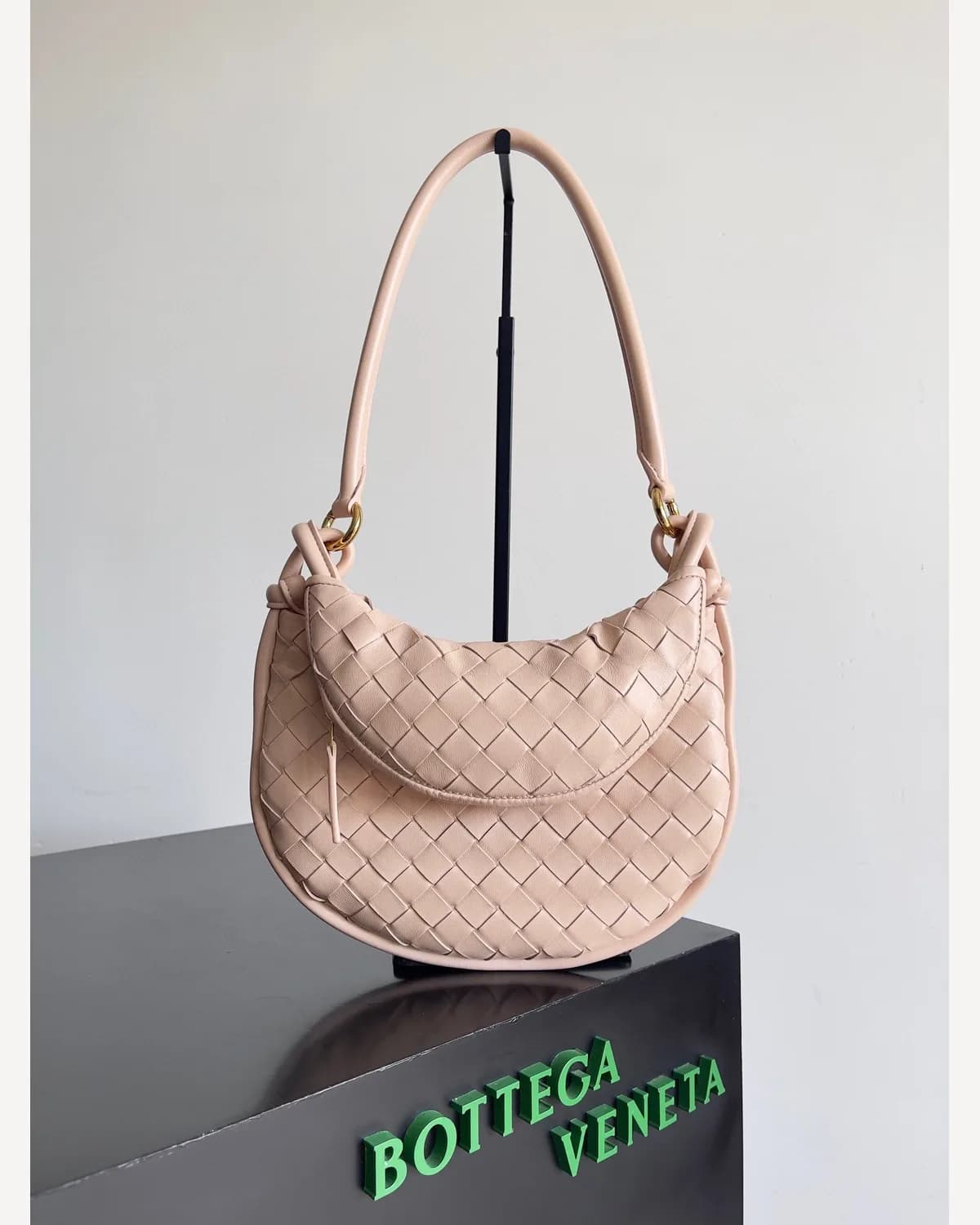 Bottega Veneta Gemelli — Powder