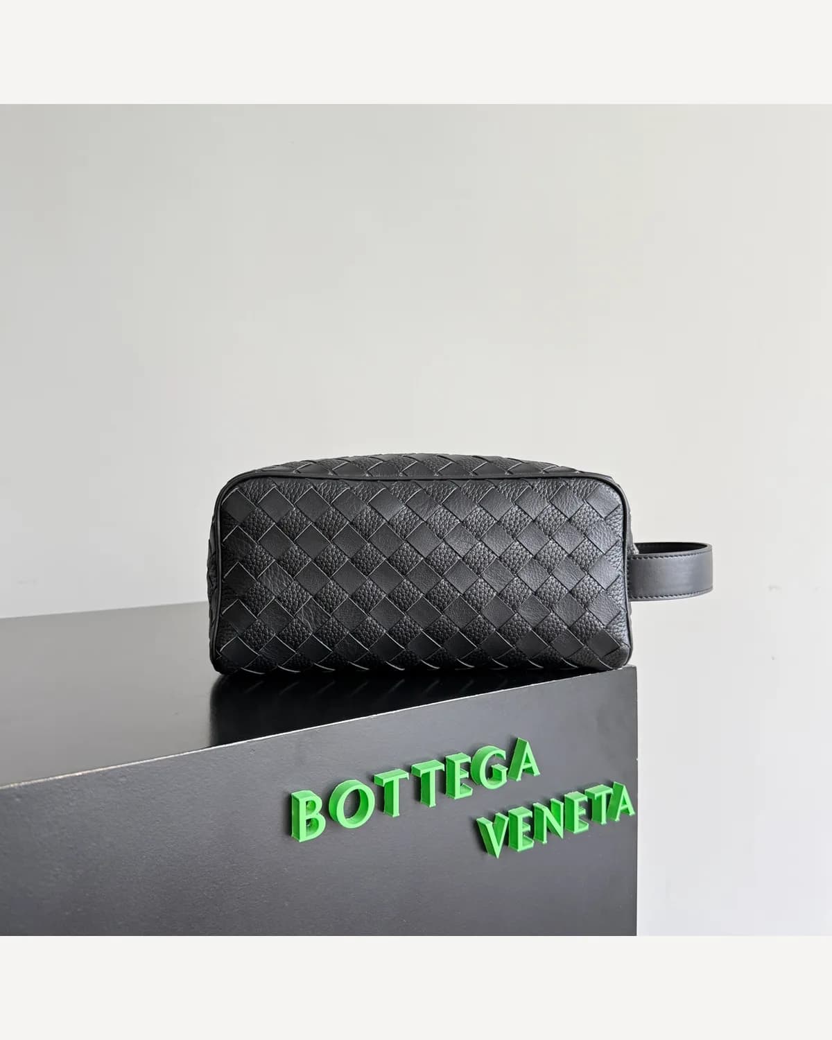 Bottega Veneta Woven Wash Bag — Black