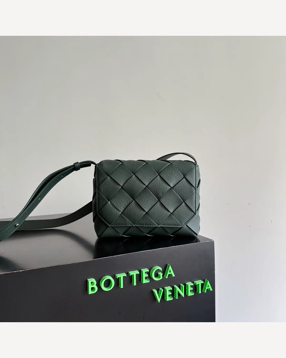 Bottega Veneta Woven Camera Bag — Green
