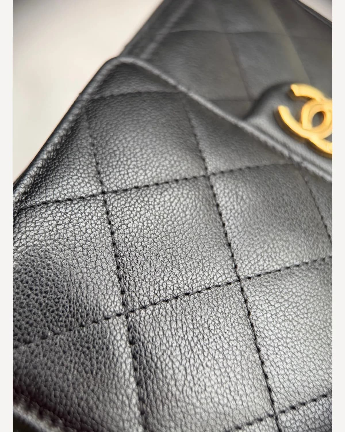 Chanel 25 — Black