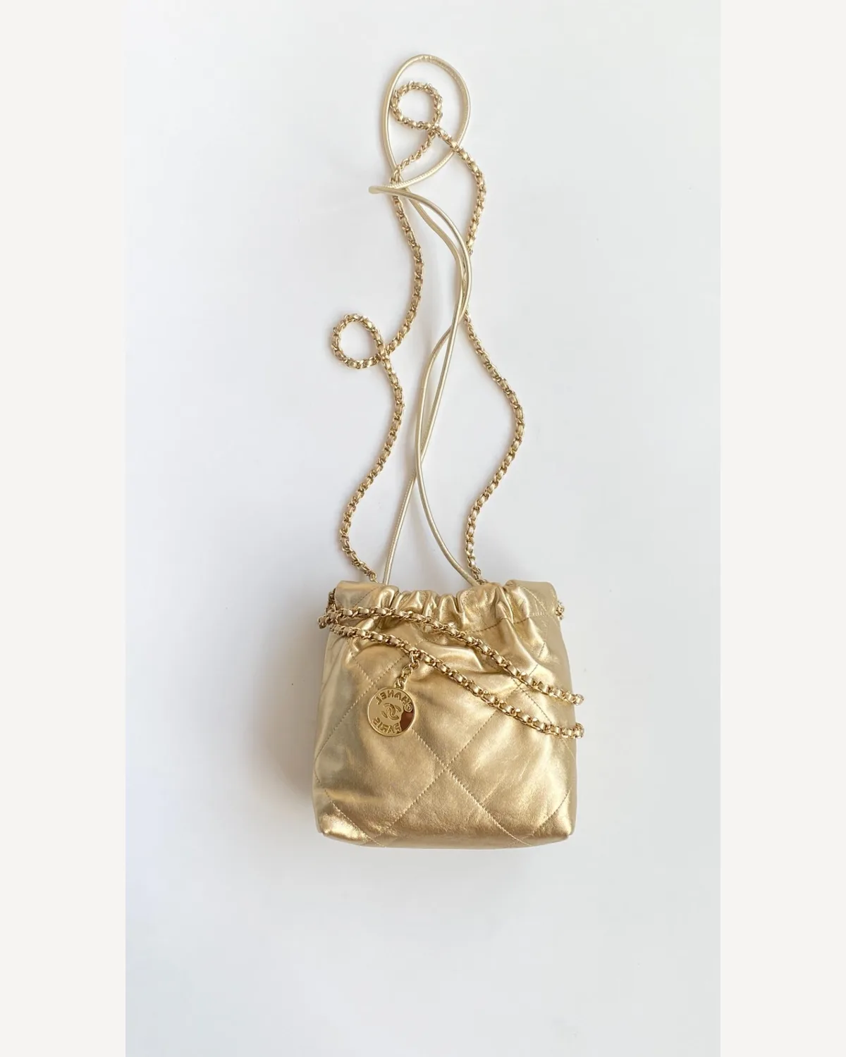 Chanel 22 Mini — Gold