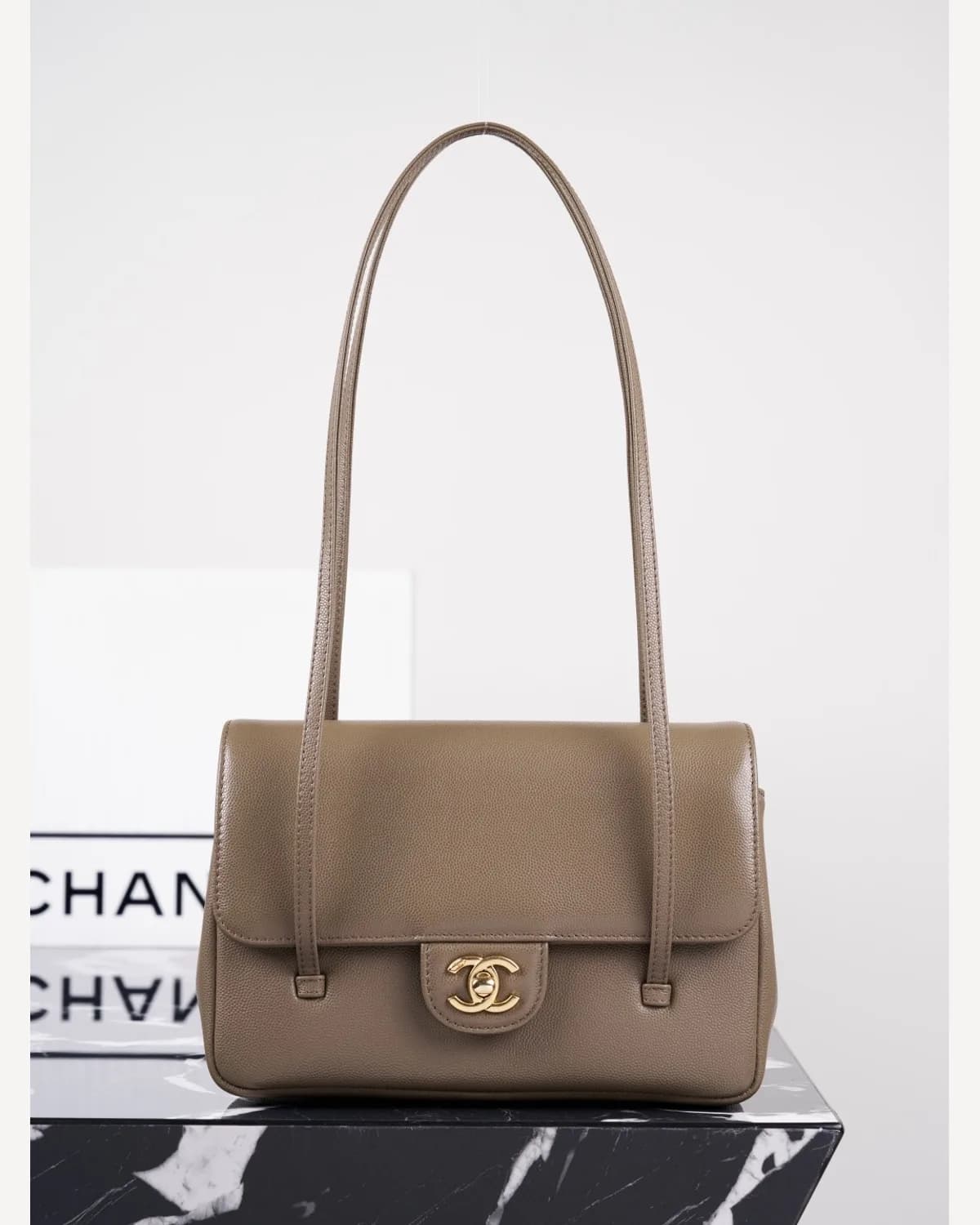 Chanel Preppy Coco — Taupe