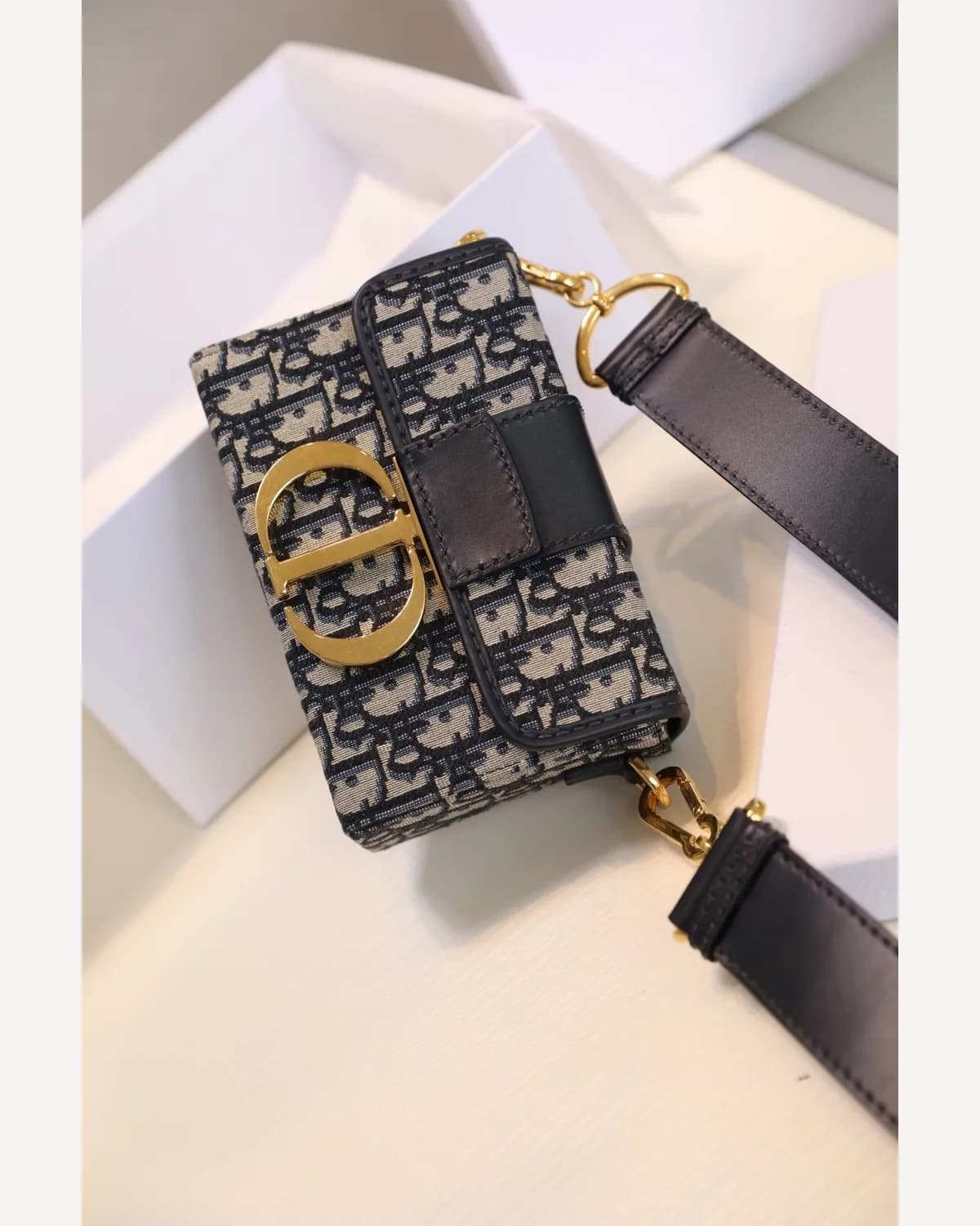 Dior 30 Montaigne Box — Oblique Canvas