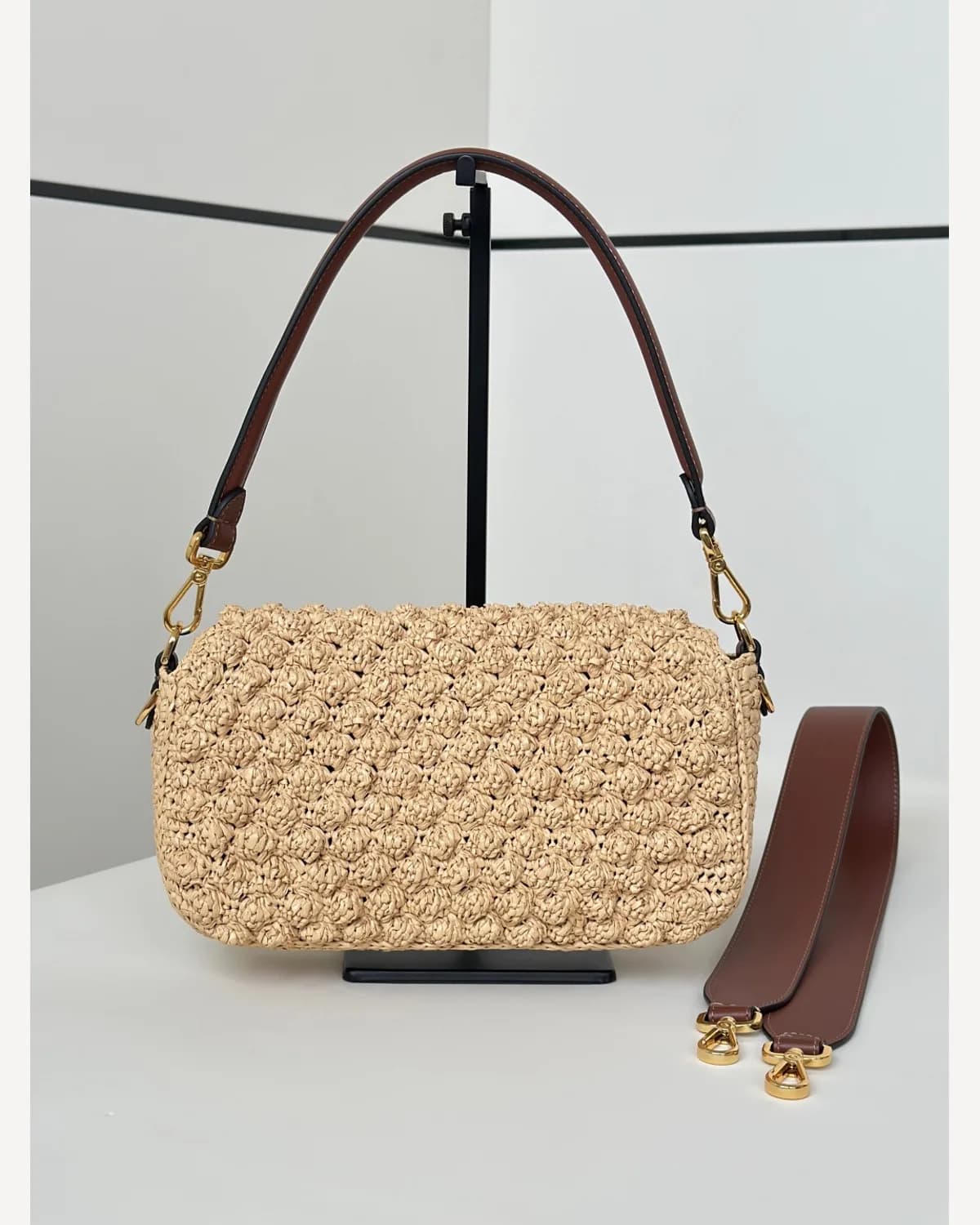Fendi Baguette — Raffia (Textured Weave)