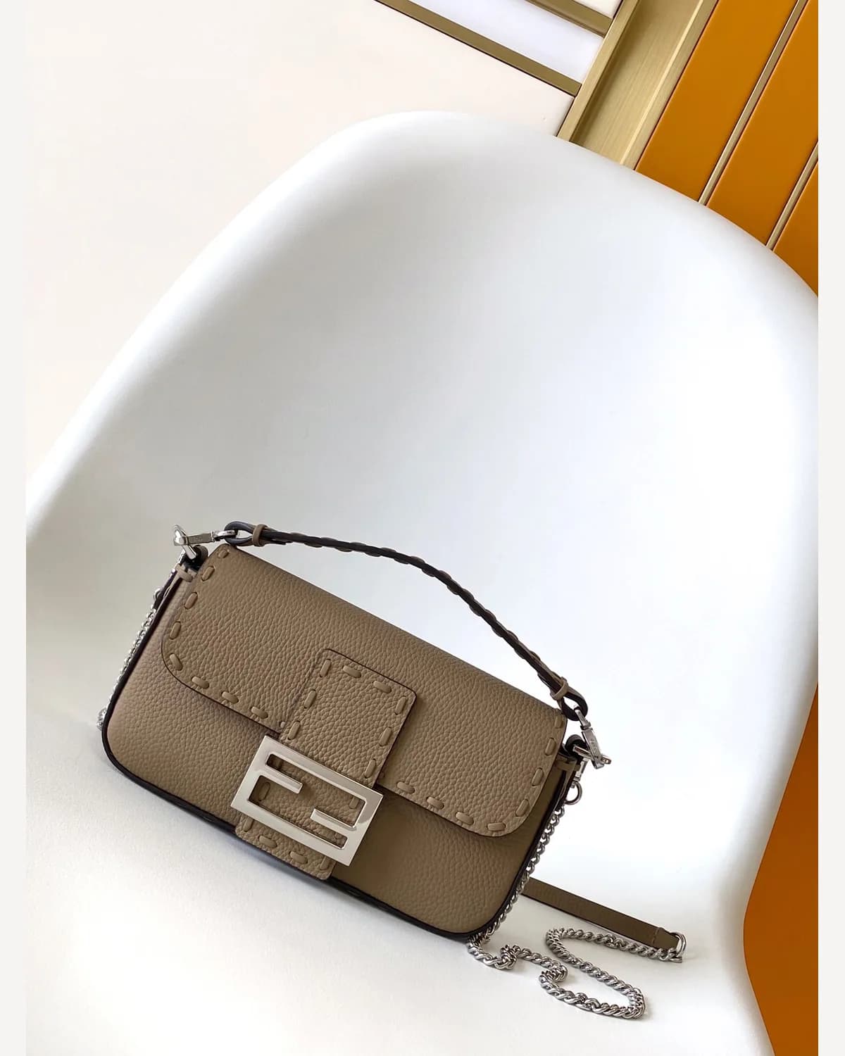 Fendi Baguette Selleria — Taupe