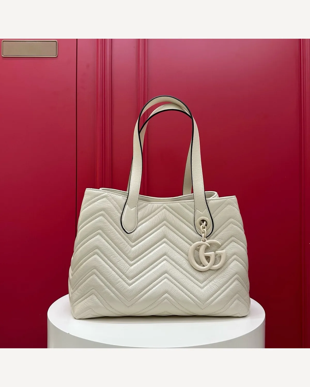 Gucci GG Marmont Tote — Cream