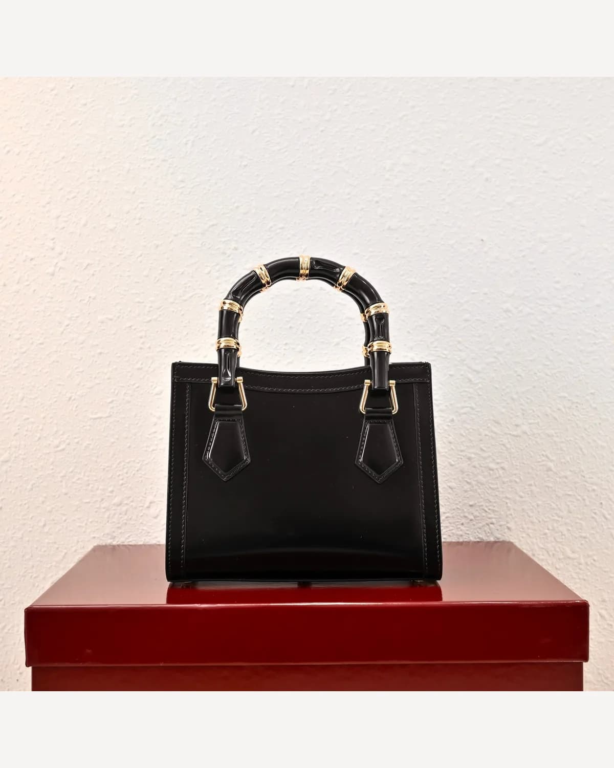Gucci Diana Bamboo — Black