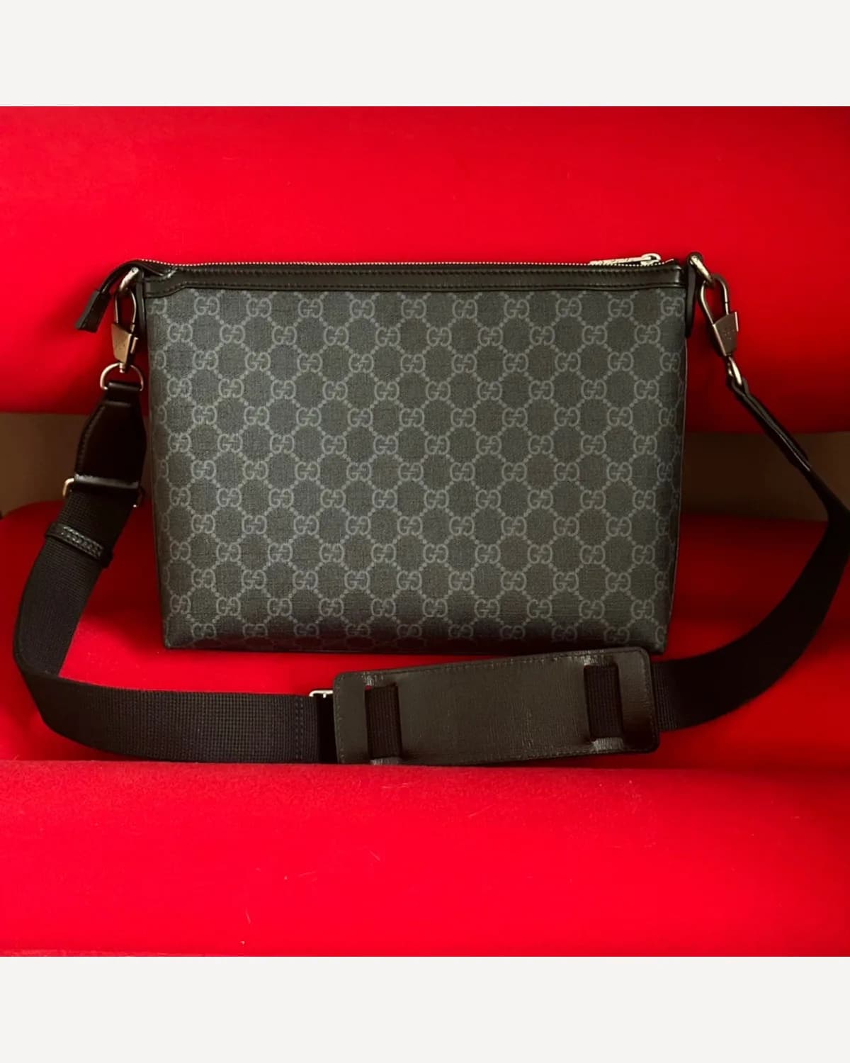 Gucci GG Supreme Messenger Bag