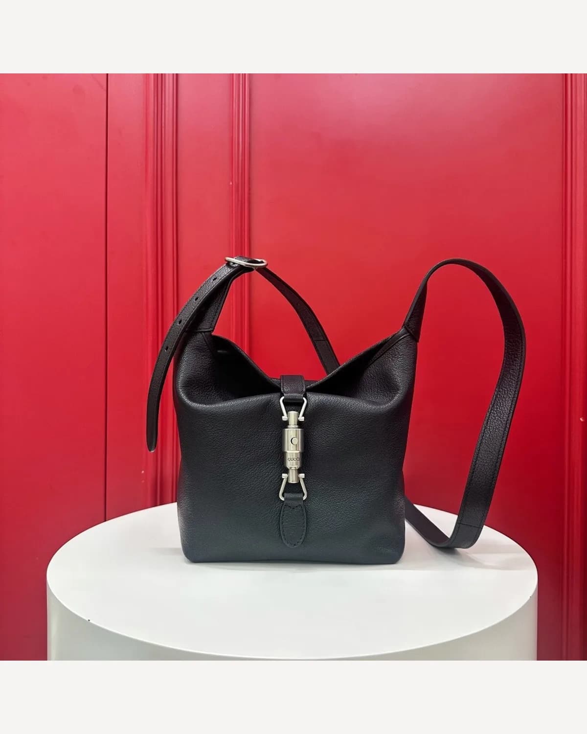 Gucci Leather Hobo — Black