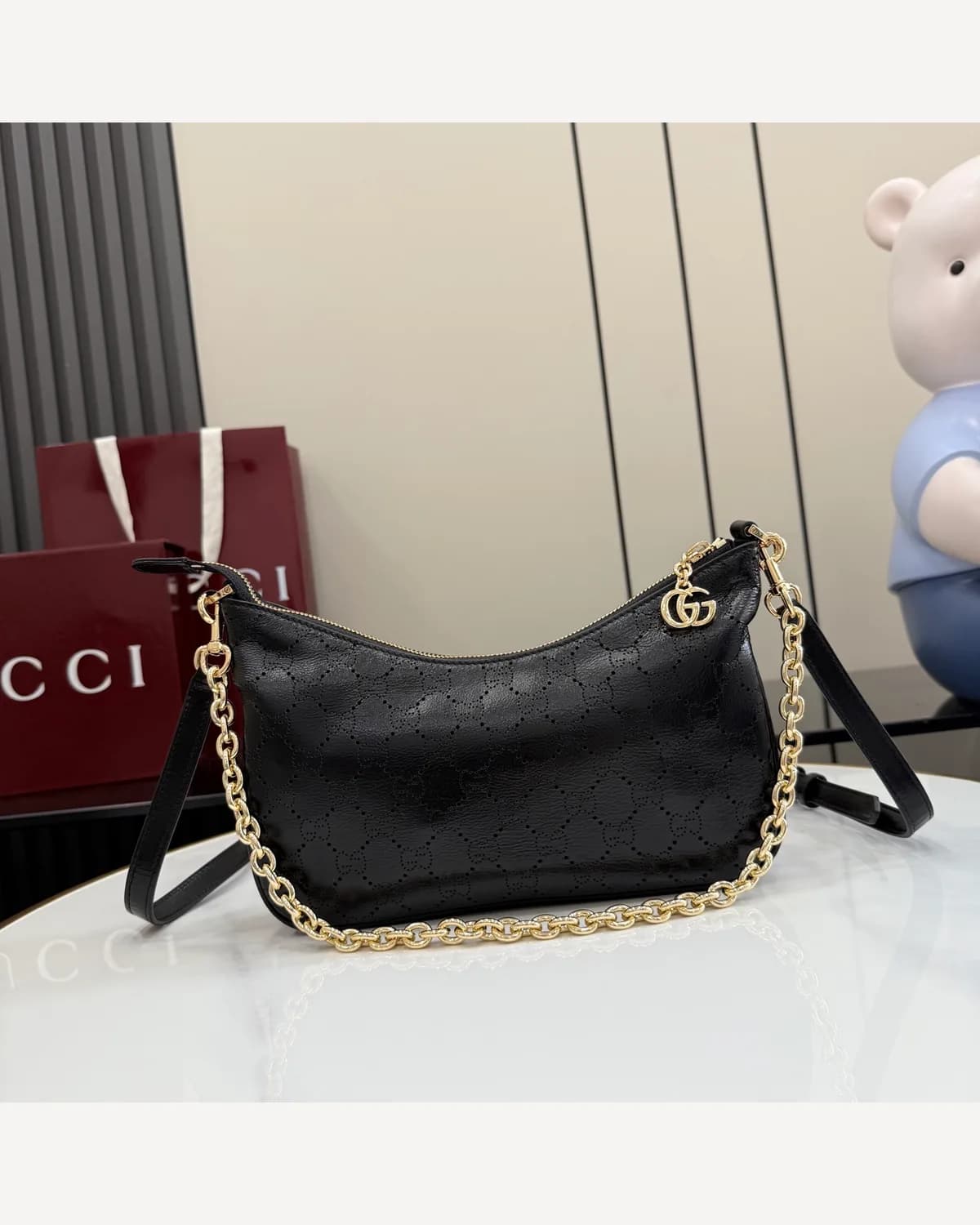 Gucci GG Leather Chain Hobo Mini — Black