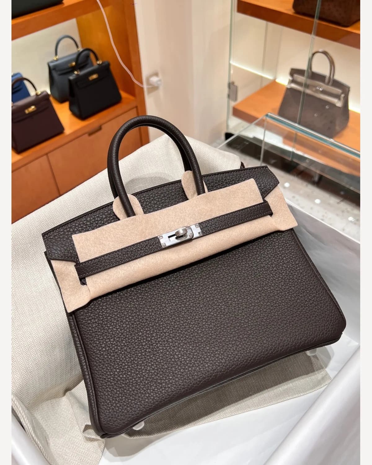 Hermès Birkin — Dark Brown