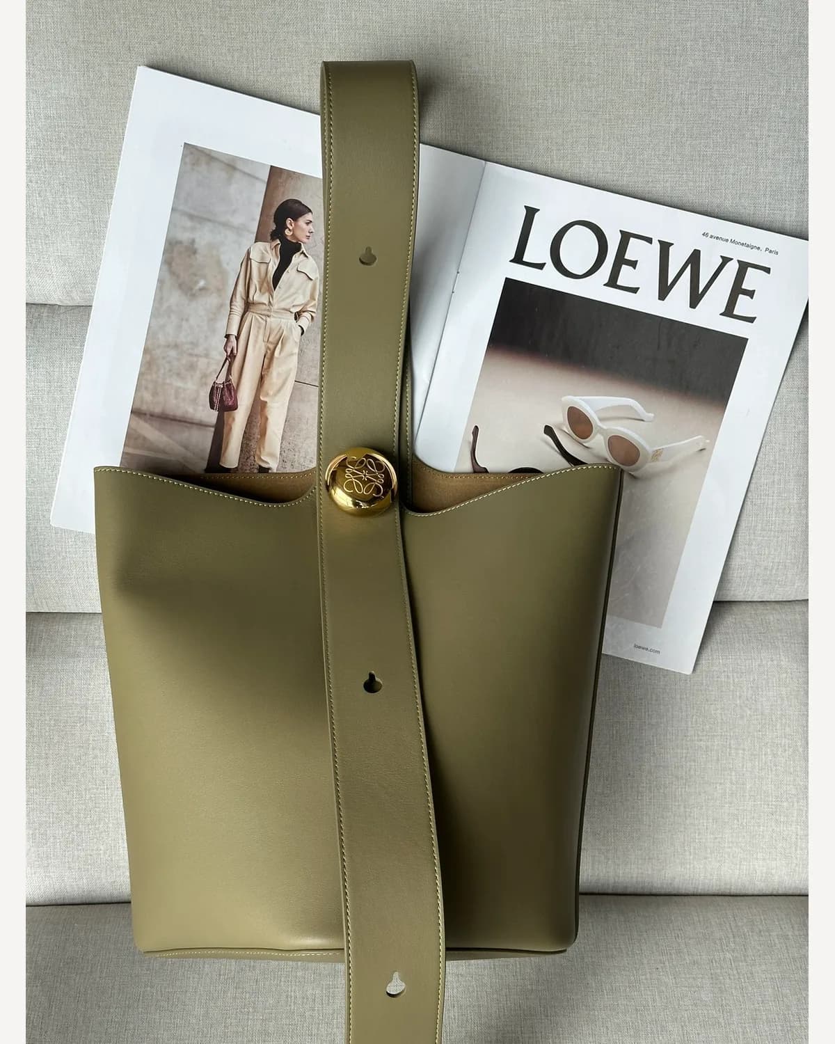 Loewe Pebble Bucket Bag — Olive
