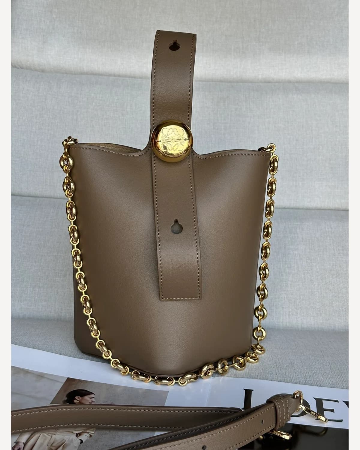 Loewe Pebble Bucket Bag — Chain