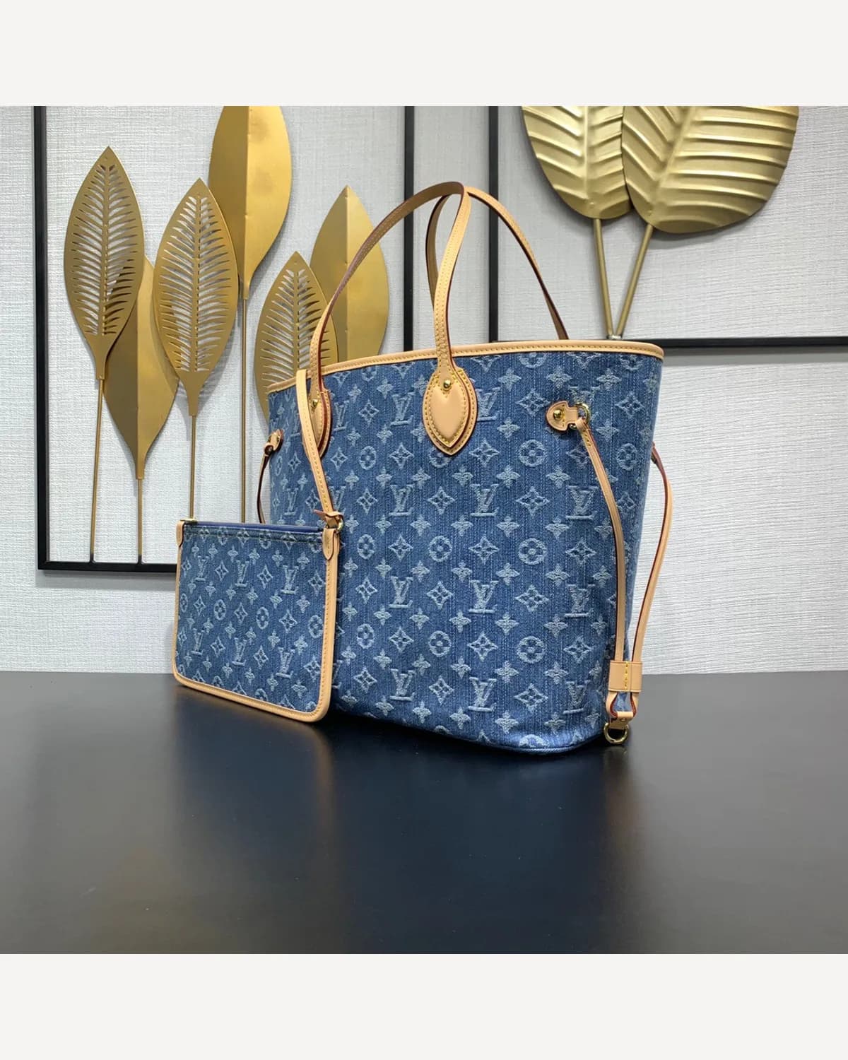Louis Vuitton Neverfull — Denim