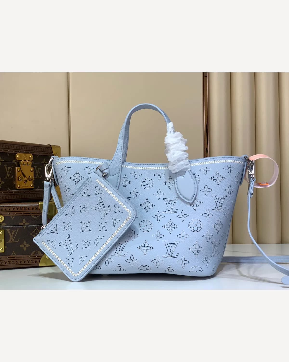 Louis Vuitton Neverfull — Light Blue
