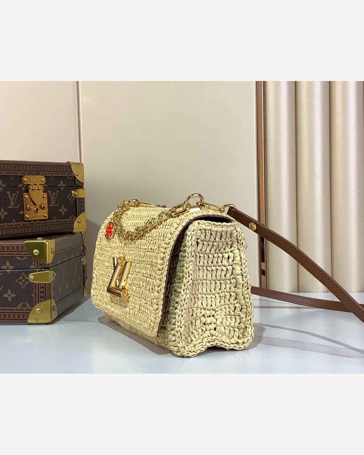 Louis Vuitton Twist — Raffia