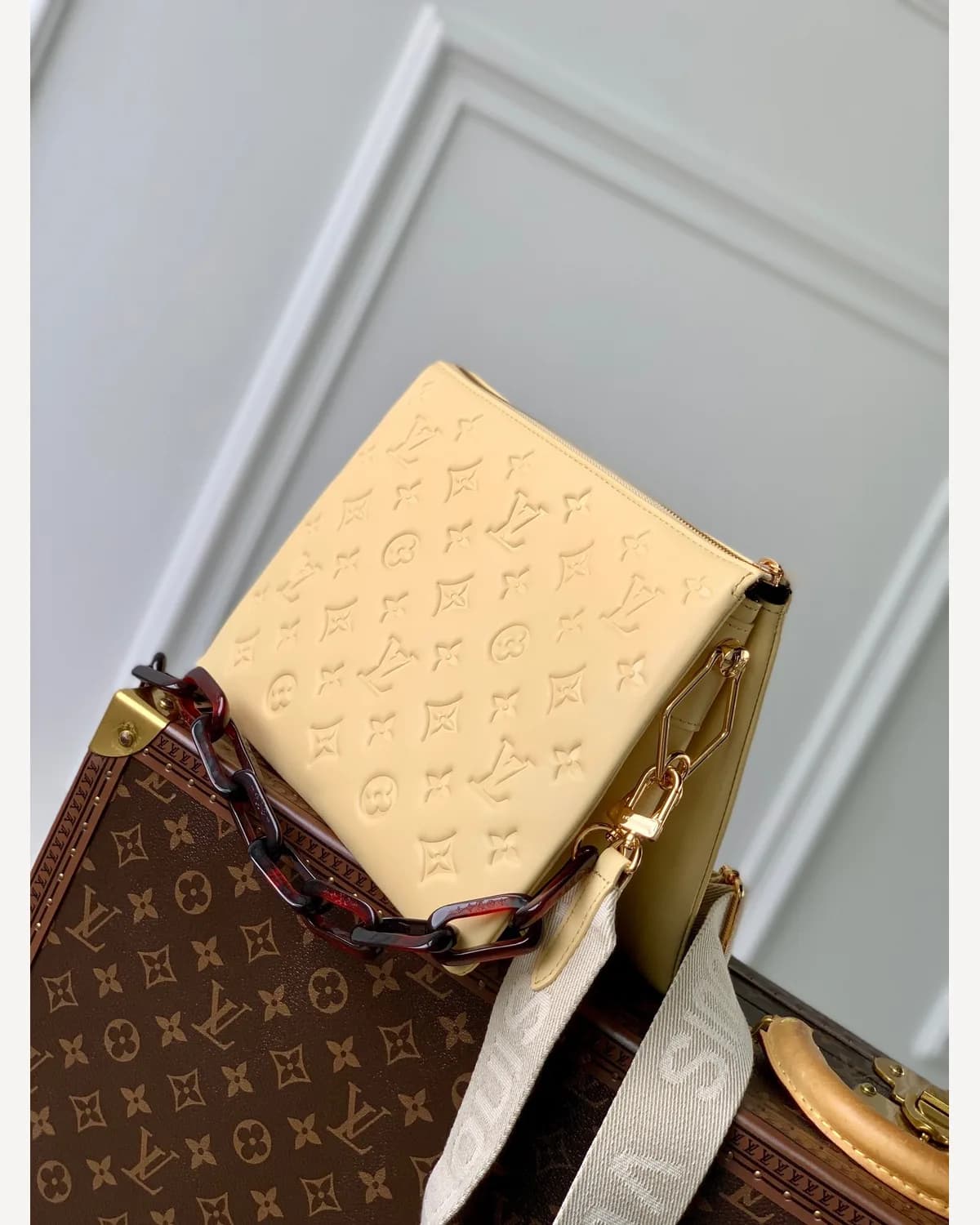 Louis Vuitton Coussin — Cream