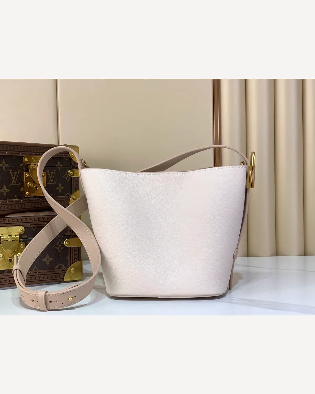 Louis Vuitton Bucket — White