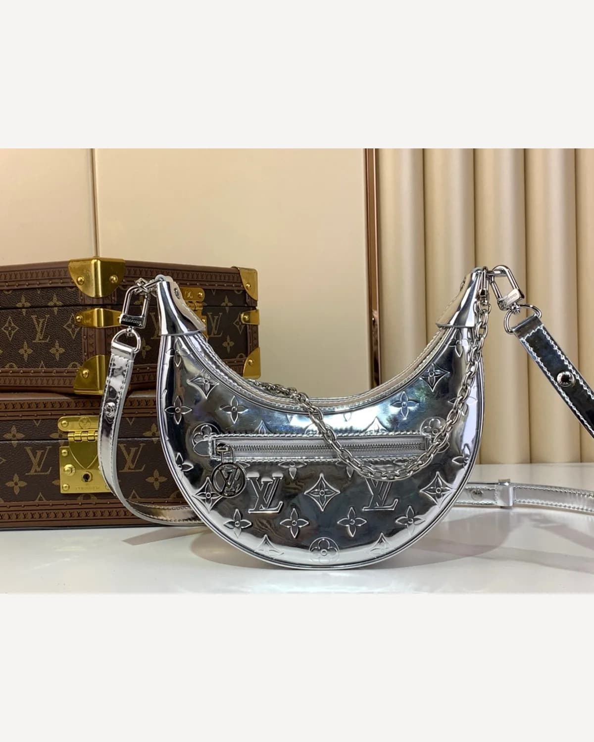 Louis Vuitton Loop — Silver