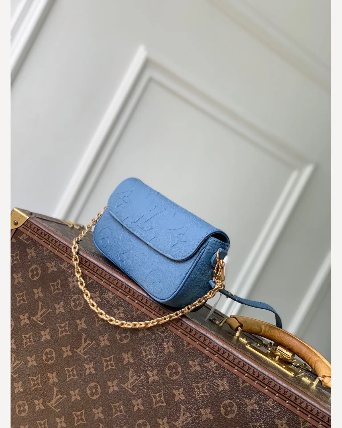 Louis Vuitton Chain Wallet Bag — Blue